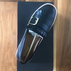 Brand New - Vionic Cambridge black size 9